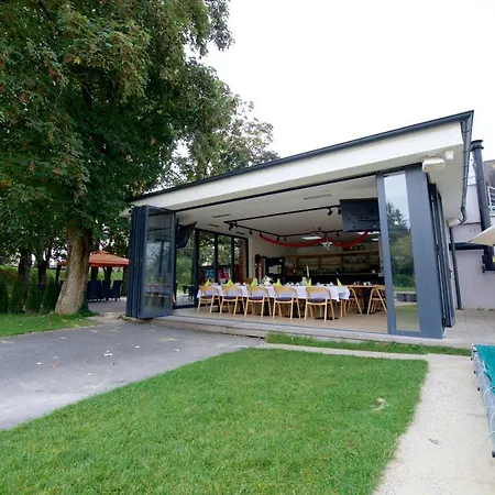 ゲストハウス Formula