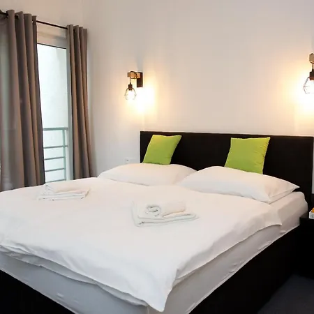 ゲストハウス Formula